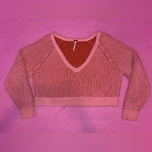 CROPPED SALMON PINK SWEATER by FREE PEOPLE